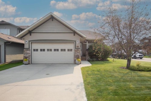44 Bowman Circle, Sylvan Lake, AB 