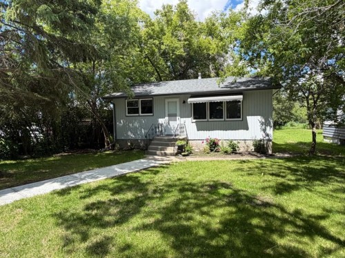 3593 54 Avenue Crescent  Red Deer, AB T4N 4L7