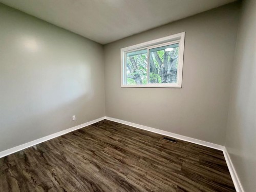 3593 54 Avenue Crescent, Red Deer, AB 