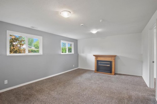 40 Olsen Street, Red Deer, AB 