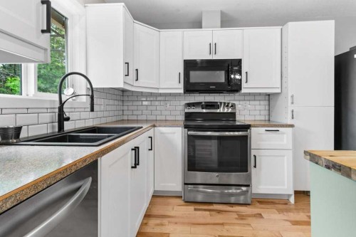 4901 53 Avenue, Bentley, AB 