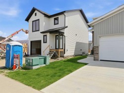 130 Norseman Close Penhold, AB T4G 0G5