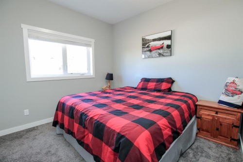 30 Henderson Crescent, Penhold, AB 