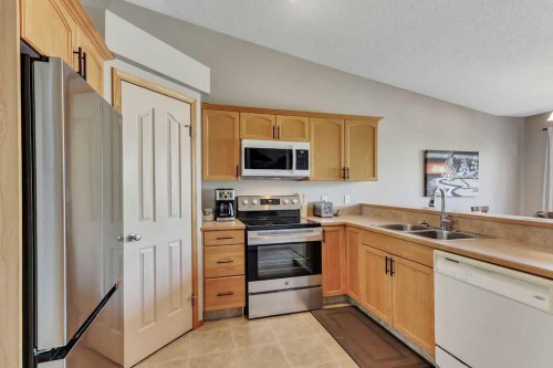 23 Jacobs Close, Red Deer, AB 