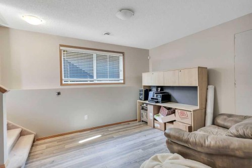 23 Jacobs Close, Red Deer, AB 
