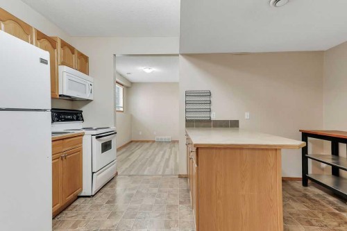 23 Jacobs Close, Red Deer, AB 