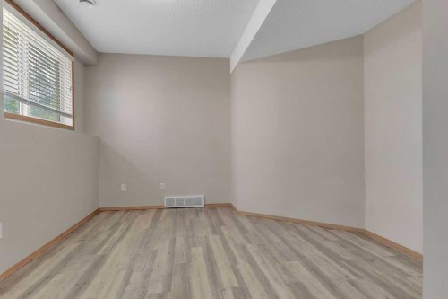 23 Jacobs Close, Red Deer, AB 