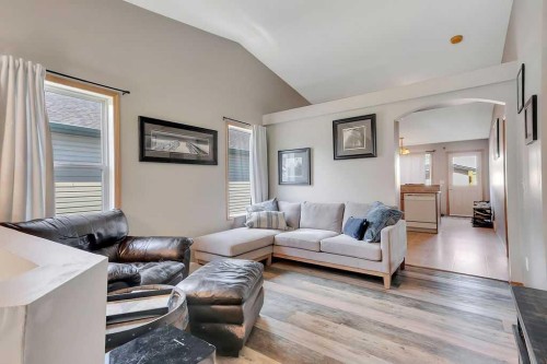 23 Jacobs Close, Red Deer, AB 