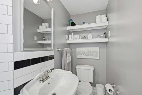 4714 48 Avenue, Wetaskiwin, AB - Indoor Photo Showing Bathroom