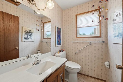 91 Hill Crescent, Red Deer, AB 