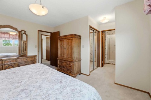 91 Hill Crescent, Red Deer, AB 