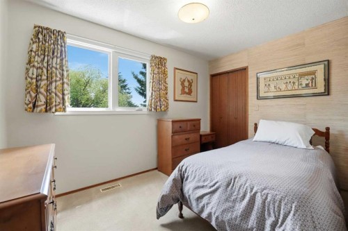 91 Hill Crescent, Red Deer, AB 