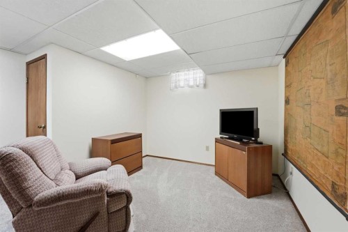 91 Hill Crescent, Red Deer, AB 