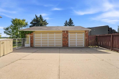 91 Hill Crescent, Red Deer, AB 