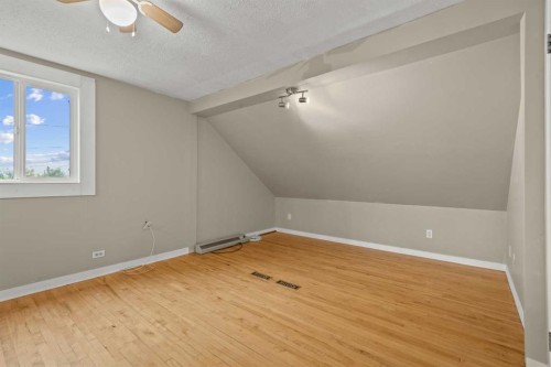 302 6 Avenue Ne, Three Hills, AB 