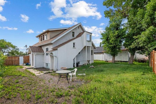 302 6 Avenue Ne, Three Hills, AB 