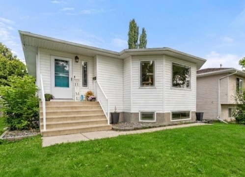 5224 43 Street  Camrose, AB T4V 1B7