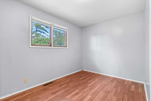 4638 50 Avenue, Bentley, AB 