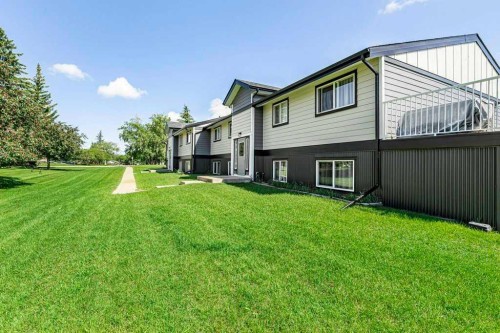 27-11 Stanton Street, Red Deer, AB - Outdoor