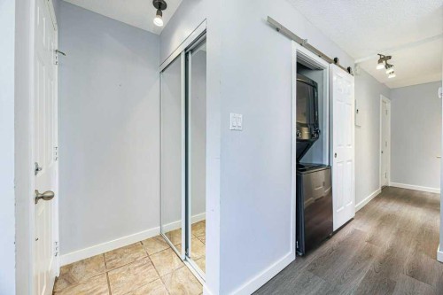 27-11 Stanton Street, Red Deer, AB - Indoor Photo Showing Other Room