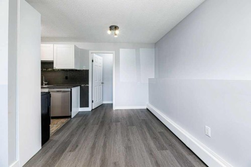 27-11 Stanton Street, Red Deer, AB - Indoor