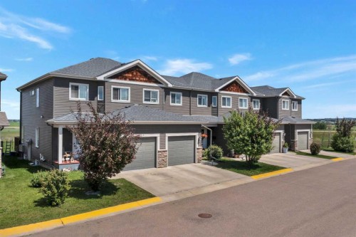 10-76 Terrace Heights Drive  Lacombe, AB T4L 0E5