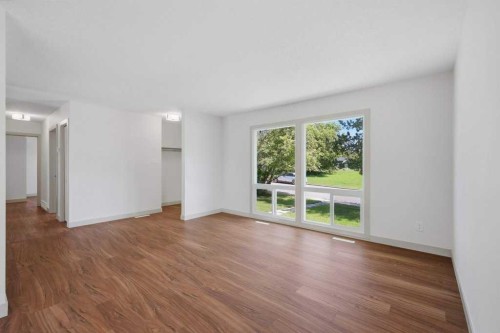 6 Onlsow Square, Red Deer, AB 