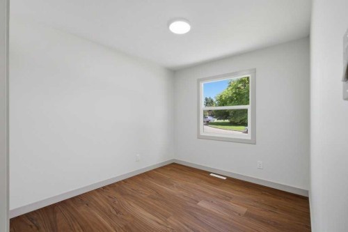 6 Onlsow Square, Red Deer, AB 