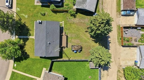6 Onlsow Square, Red Deer, AB 
