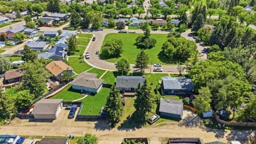 6 Onlsow Square, Red Deer, AB 