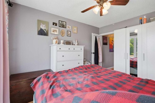 5928 51 Avenue, Red Deer, AB - Indoor Photo Showing Bedroom