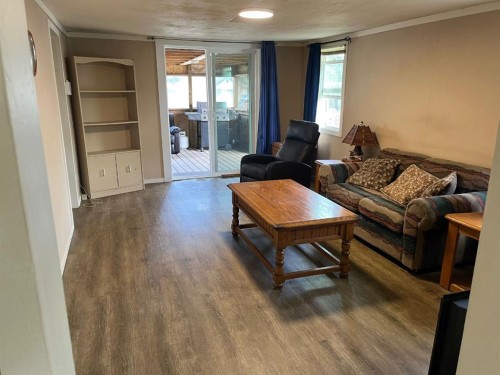 5008 48 Avenue, Caroline, AB 