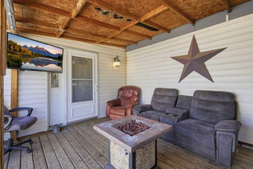 27 Hearthstone Drive, Lacombe, AB 