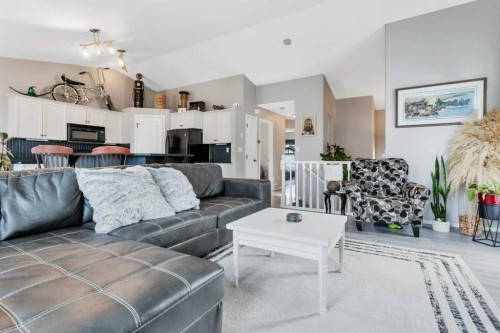 121 Wilkinson Circle, Sylvan Lake, AB 