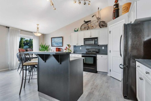 121 Wilkinson Circle, Sylvan Lake, AB 