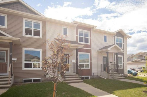 5 Crimson Court, Blackfalds, AB - Outdoor With Facade