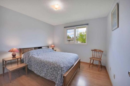 2 Mitchell Avenue, Red Deer, AB 