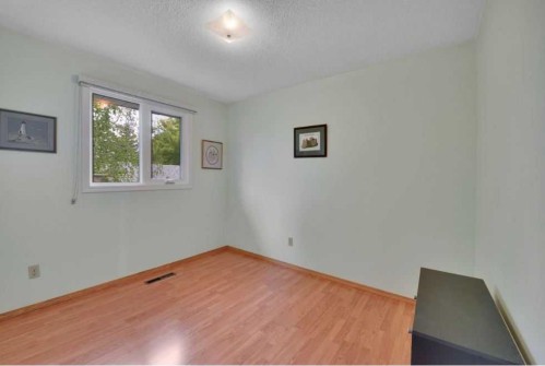 2 Mitchell Avenue, Red Deer, AB 