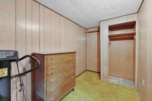 2 Mitchell Avenue, Red Deer, AB 