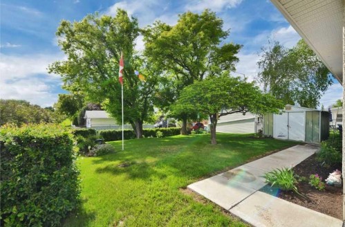 2 Mitchell Avenue, Red Deer, AB 