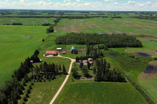 48502 HWY 833  Rural Camrose County, AB T4V 1X8