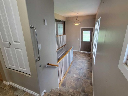 108 2 Avenue West, Alliance, AB 