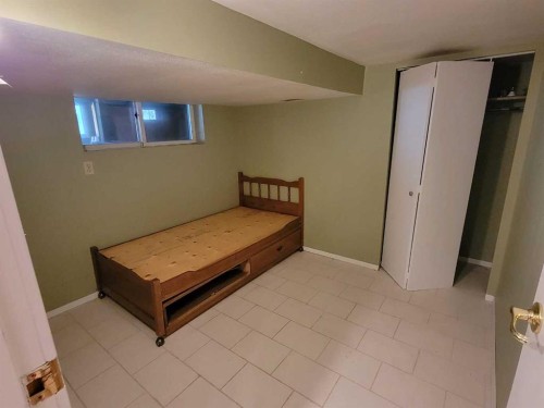 108 2 Avenue West, Alliance, AB 