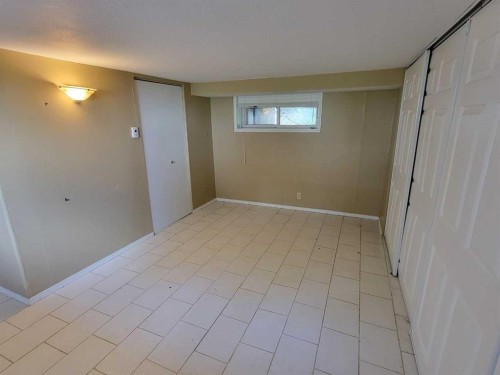 108 2 Avenue West, Alliance, AB 