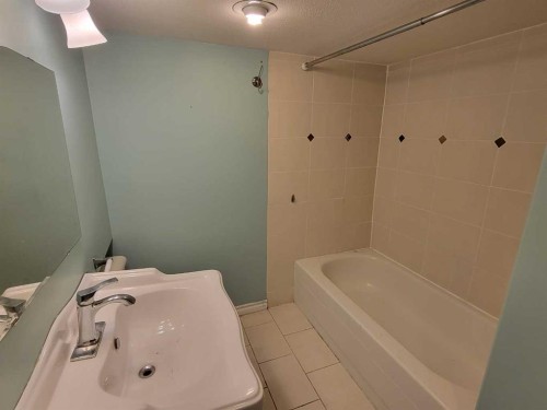 108 2 Avenue West, Alliance, AB 