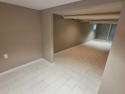 108 2 Avenue West, Alliance, AB 