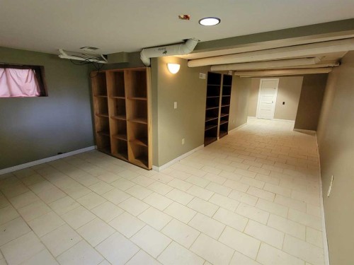 108 2 Avenue West, Alliance, AB 