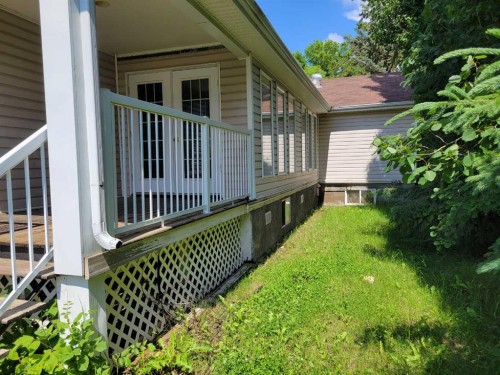 108 2 Avenue West, Alliance, AB 