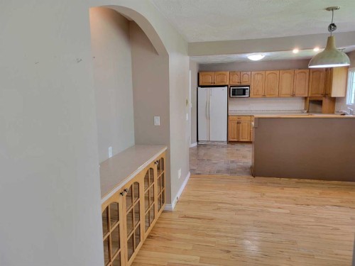 108 2 Avenue West, Alliance, AB 