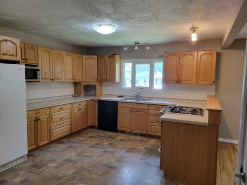 108 2 Avenue West, Alliance, AB 